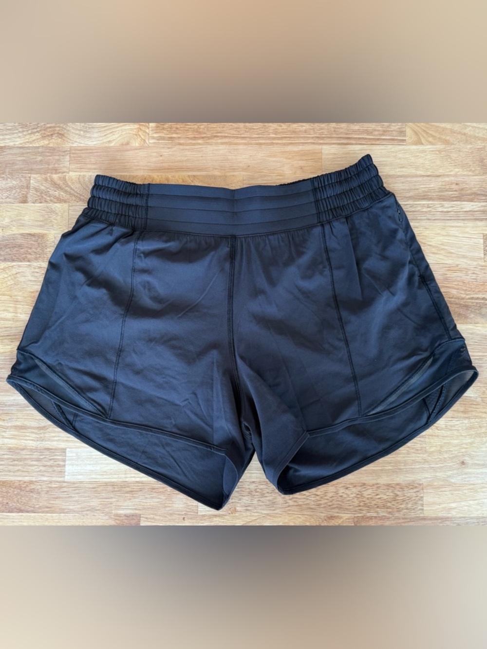 Brand New Lululemon Hotty Hot Shorts 4”